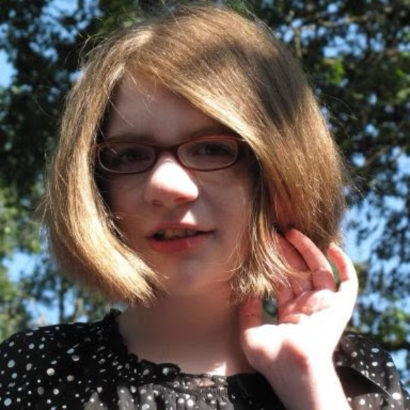 Meet your Posher, Gracie - Picture 1 of 1